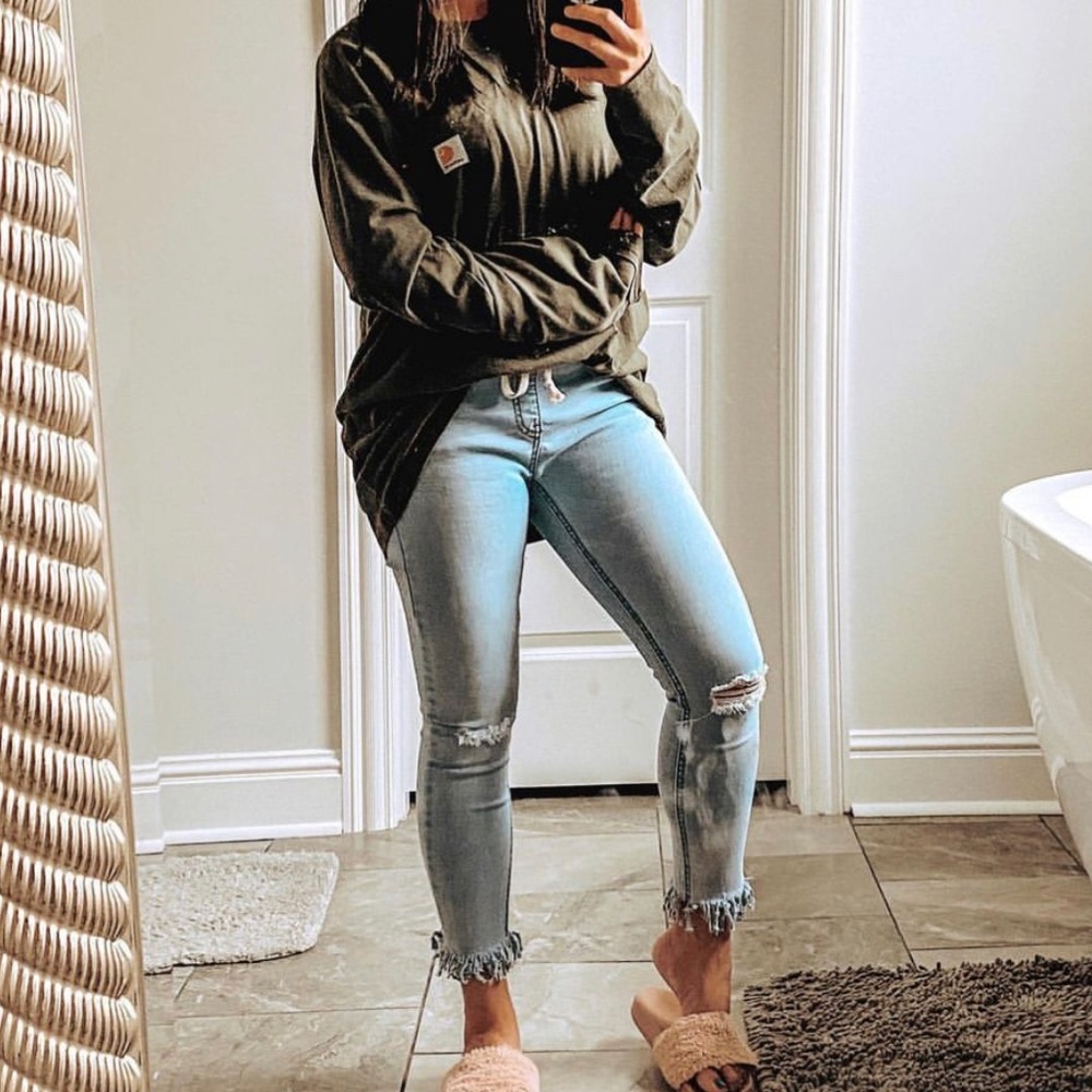 Distressed jeggings size small